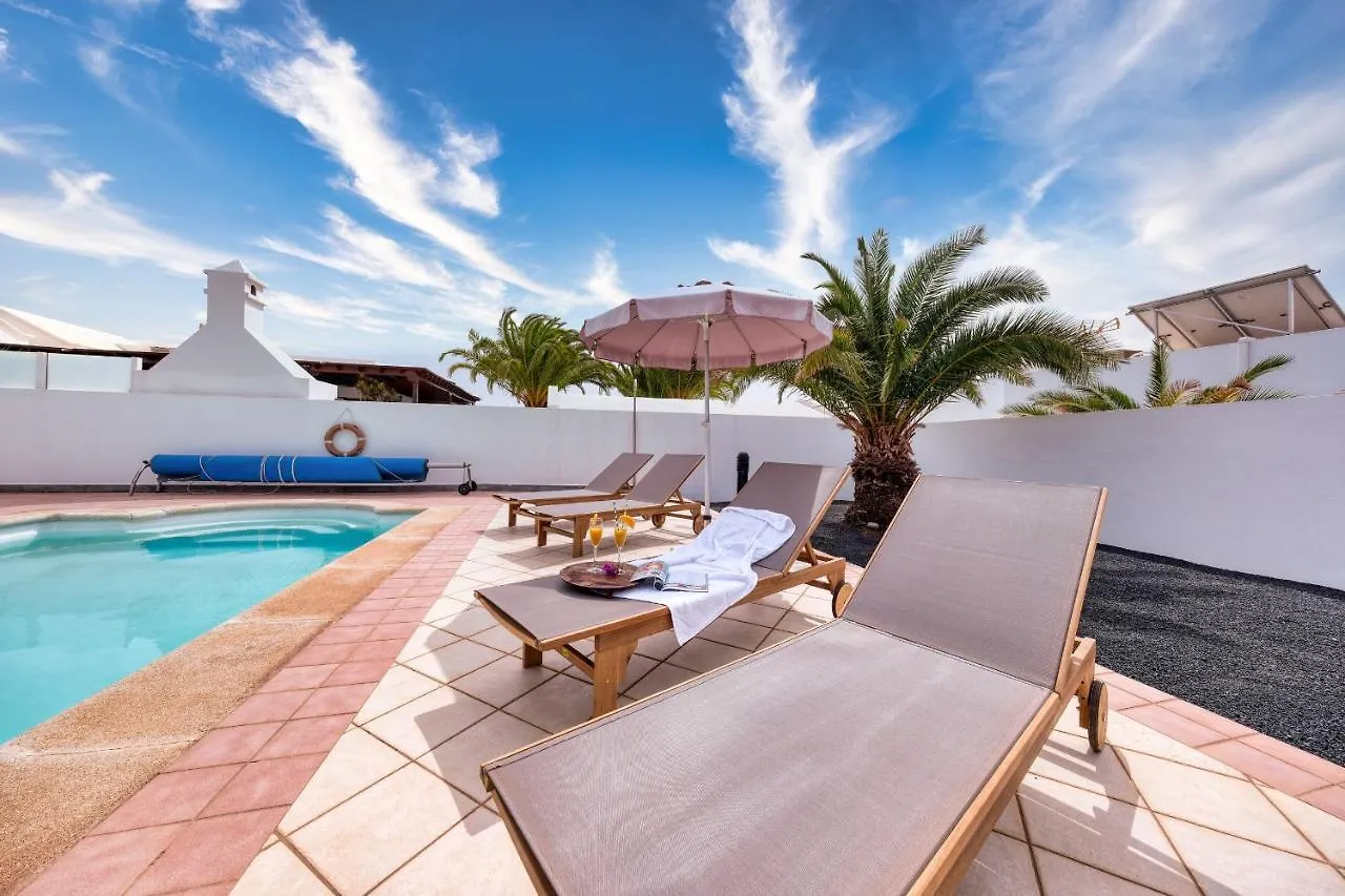 Casa Guayre-Private Pool, Barbecue, Air-Con Villa Puerto Calero Vakantiehuis